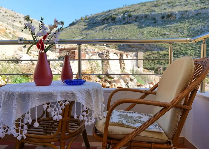 Sunny Sarandë