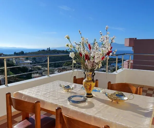 Sunny Apartment Sarandë