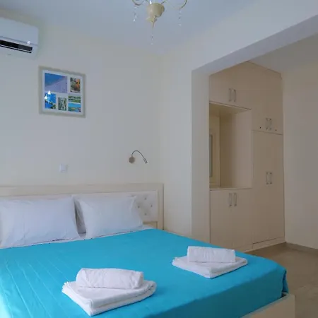 Sunny Apartment Sarande